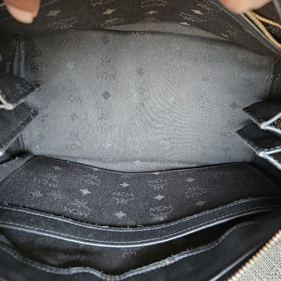 💥Authentic COA💥 MCM Visetos w/unbranded strap!! - Picture 9 of 13